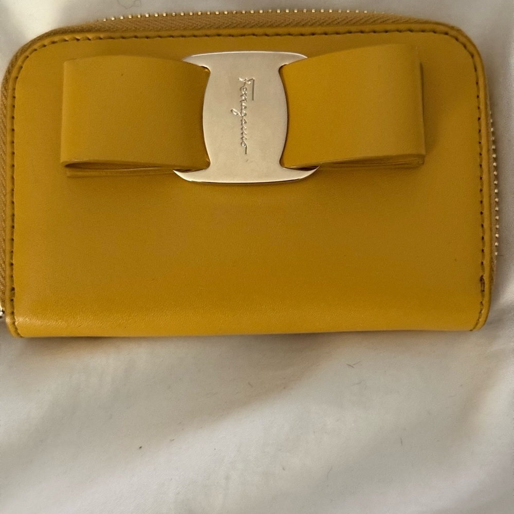 Ferragamo Leather Vara Bow Wallet
